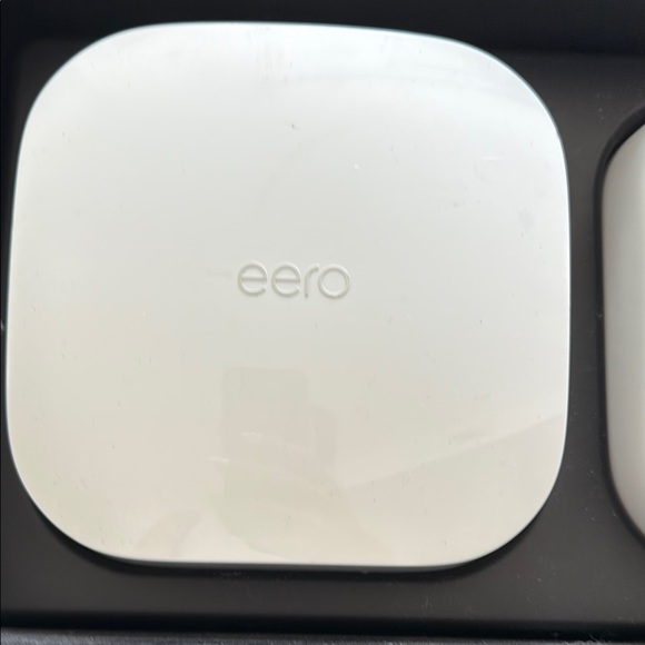 Eero Pro 6 Wireless Router (3ct) - Picture 3 of 7